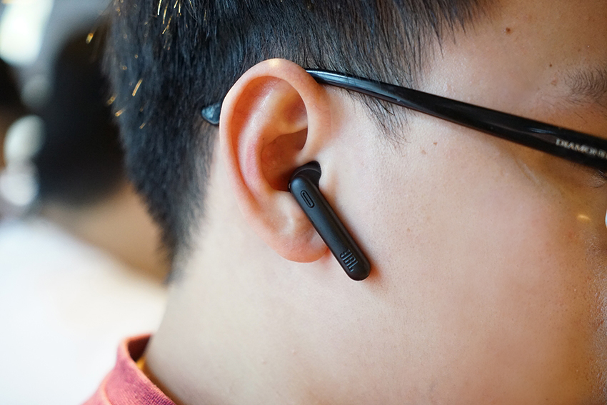 Có nên mua tai nghe bluetooth không dây hay không?