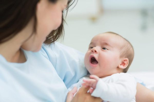 Chăm sóc mẹ và bé sau sinh như thế nào để mẹ và bé cùng khoẻ?