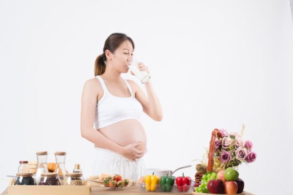 Có những loại sữa bầu nào tốt? Hướng dẫn chọn sữa phù hợp cho mẹ và bé