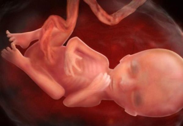 Dấu hiệu thai nhi thiếu chất mà mẹ bầu không biết